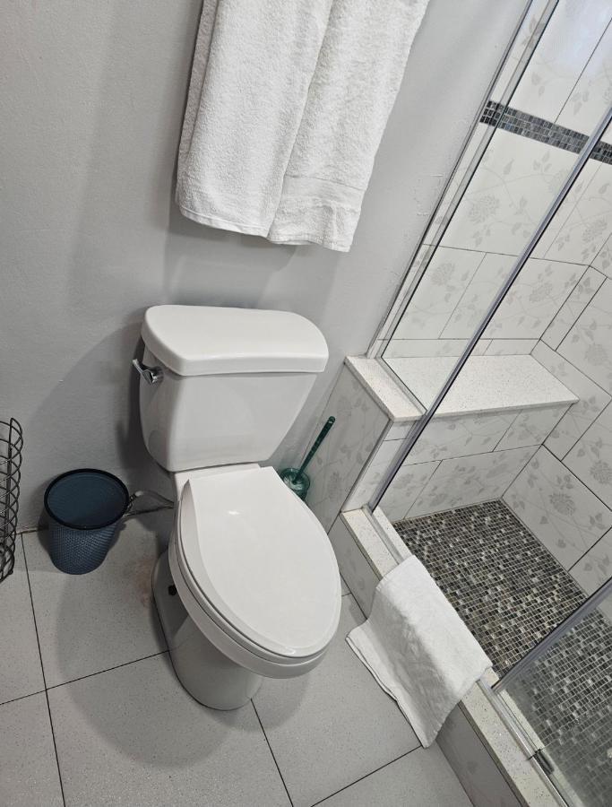 Secret Hideaway Apartment Очо Риос Екстериор снимка